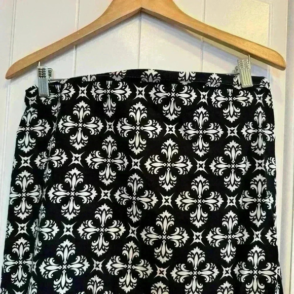 🌈 6/$60 BEBE AU LAIT hooped nursing cover black white terry corners adjustable - Picture 2 of 4